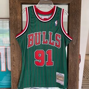 Chicago Bulls Dennis Rodman, Mitchell and Ness jersey Christmas edition